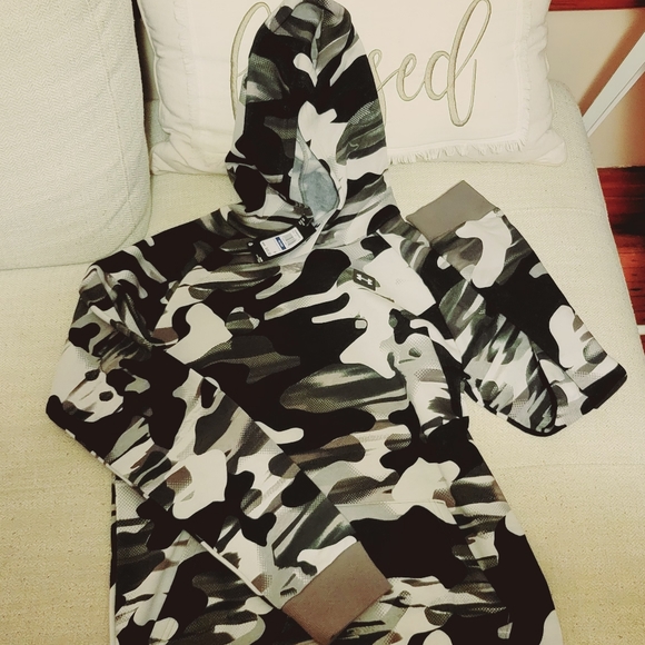 SOLD Hoodie - Picture 1 of 1